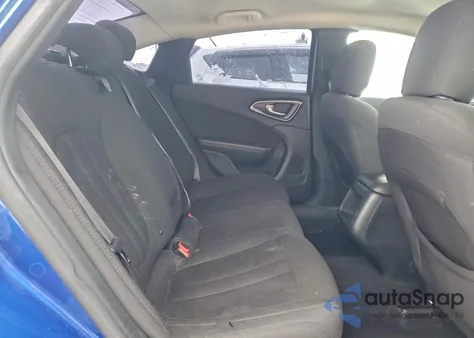 2016 Chrysler 200 Limited z USA, uszkodzony, nr VIN 1C3CCCAB4GN169493